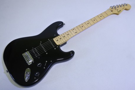 Fender Japan ST-456. E Serial.