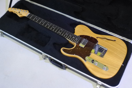 G&L Asat Classic Bluesboy Semi-Hollow. USA. Left Hand.