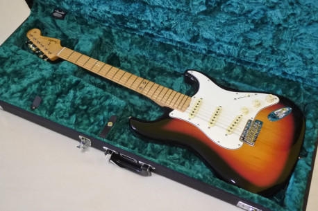Fender The Steve Lacy Peoply Pleaser Stratocaster.